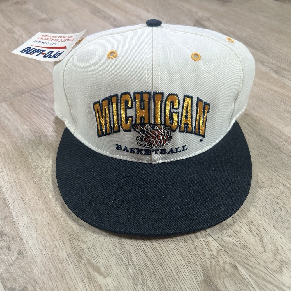 VTG Michigan Wolverines Basketball Snapback Hat College Pro Line White Wool USA
